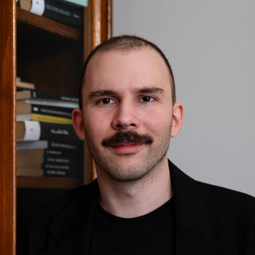 Uzman Klinik Psikolog Alp Deniz Domaniç'e ait büst fotoğrafı